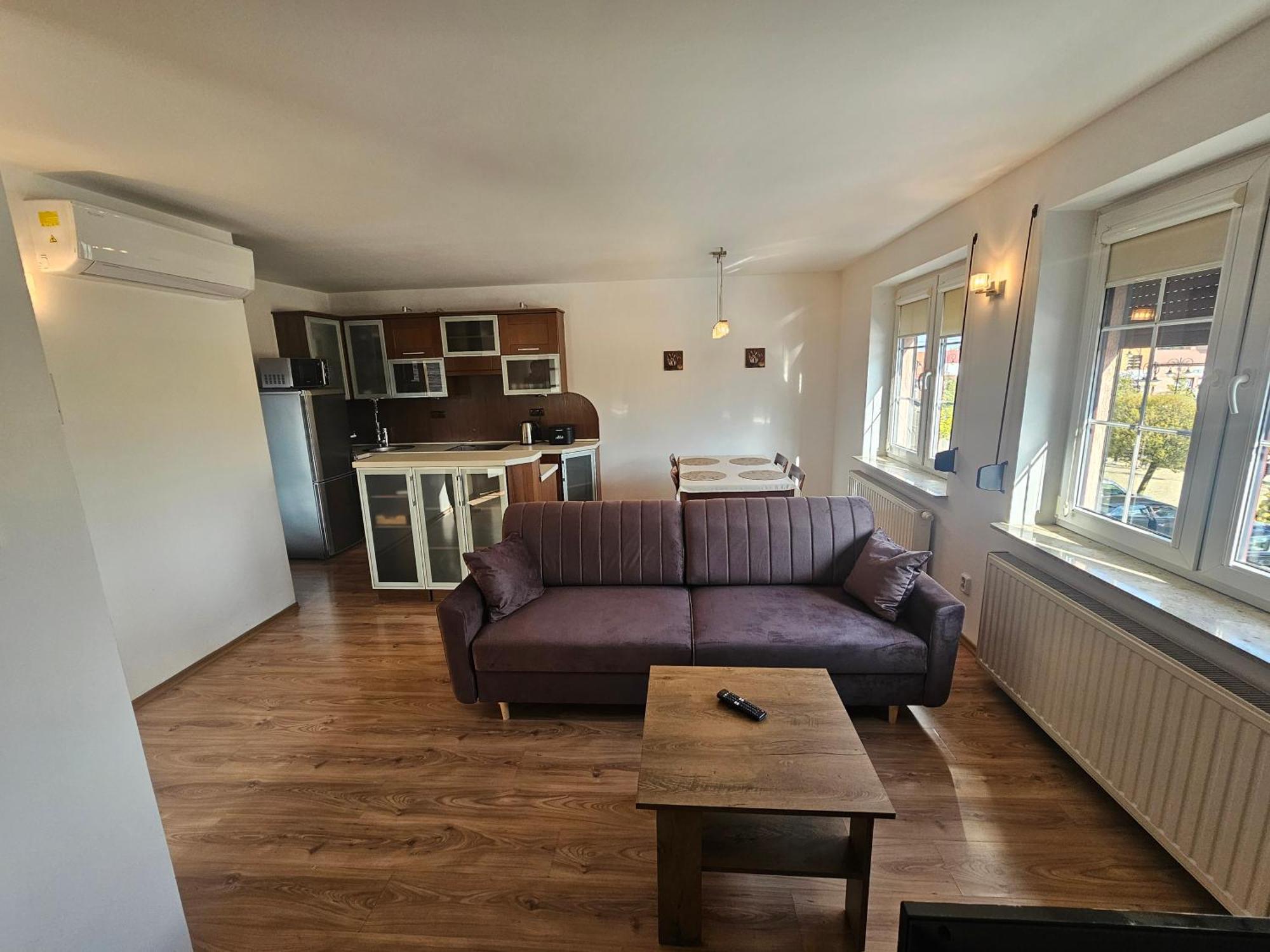 Na Rynku Lägenhet Ślesin Exteriör bild